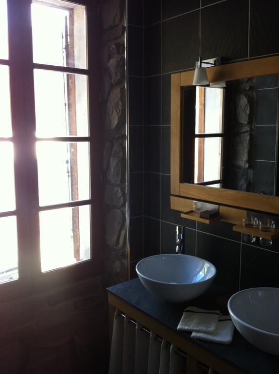 Au Chant Des Marmites Saint-Lary-Soulan Room photo